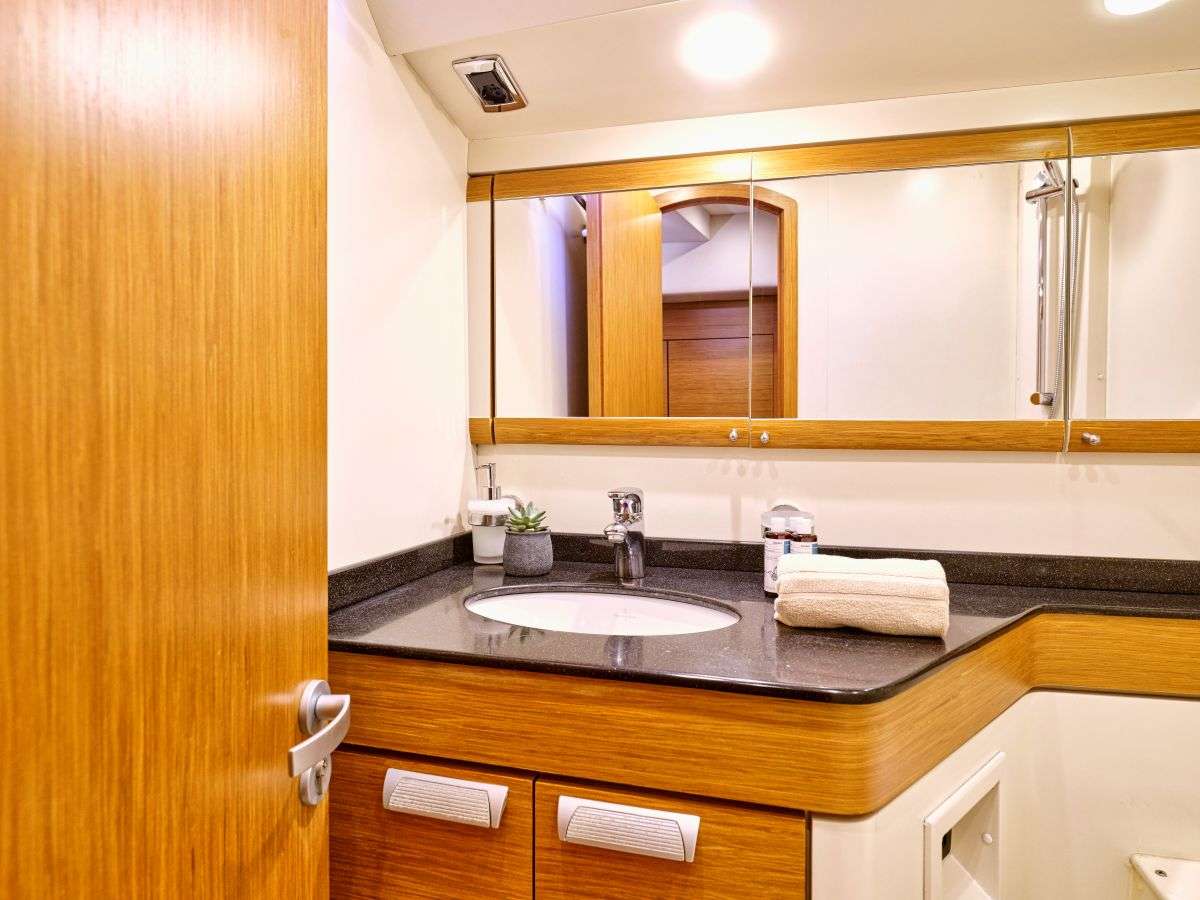 yacht-537749