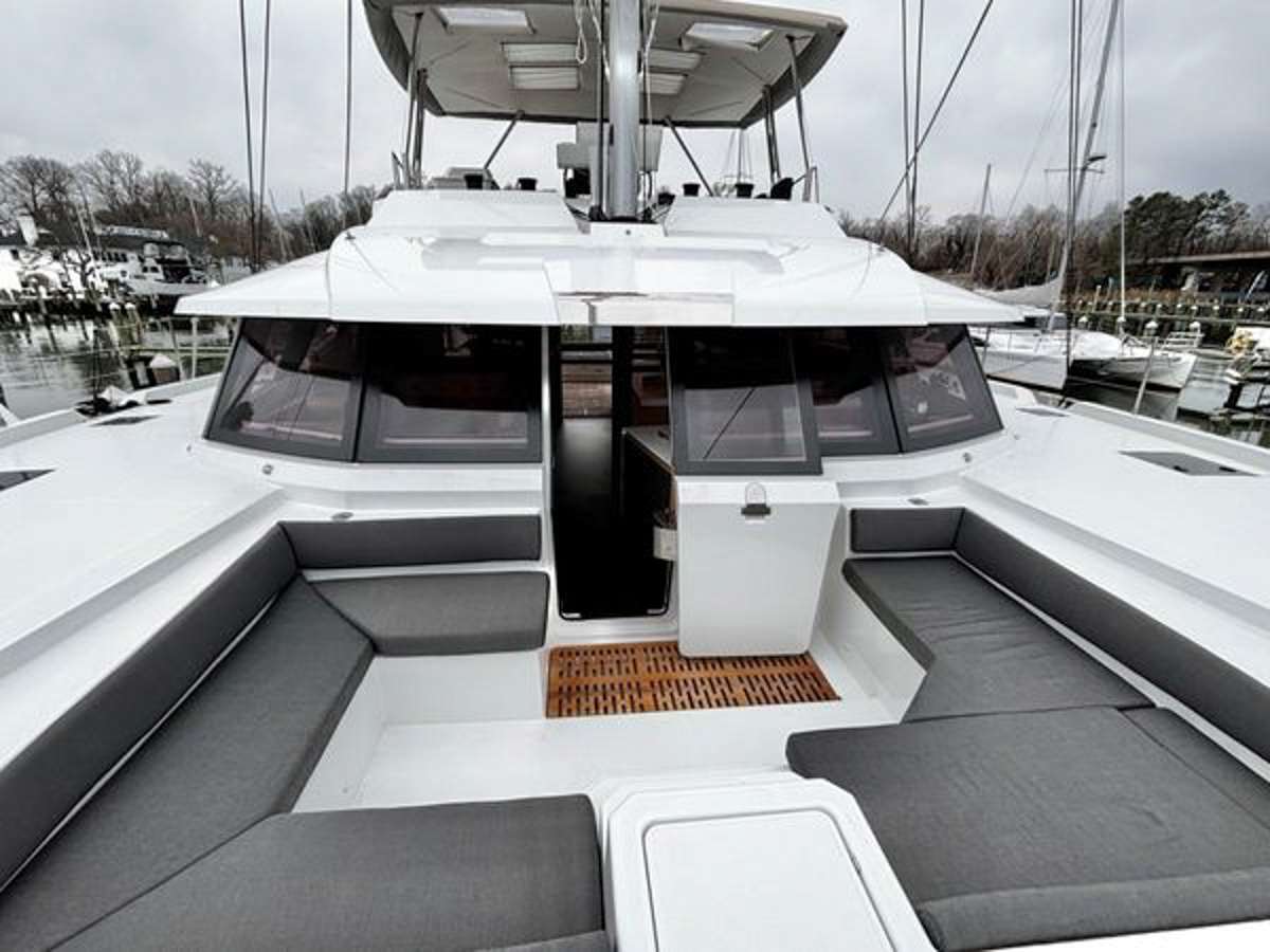 yacht-538369