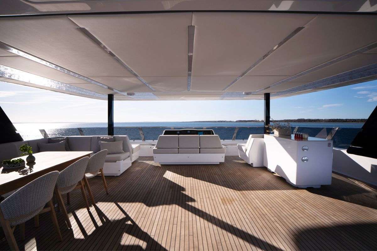 yacht-546805