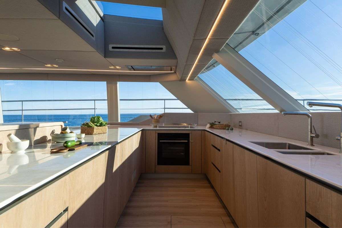 yacht-546808