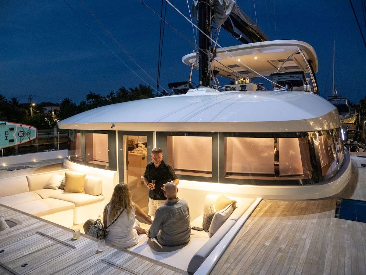 yacht-546793