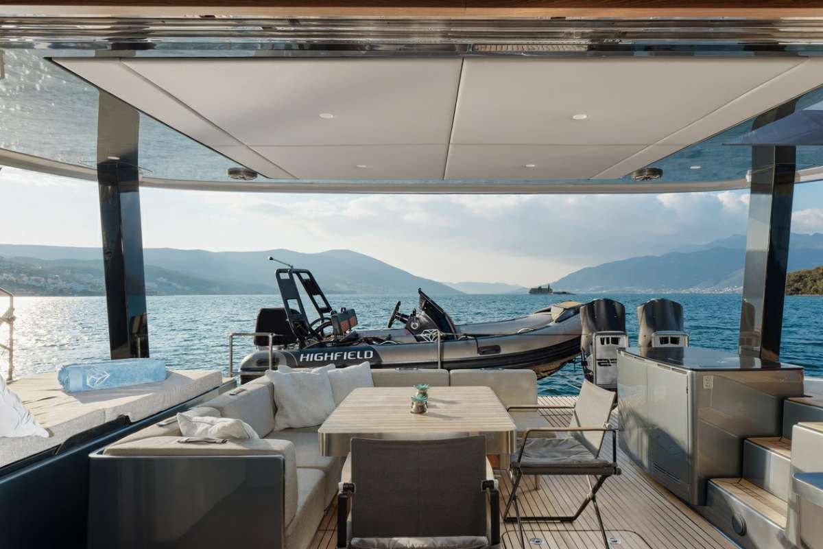 yacht-547272