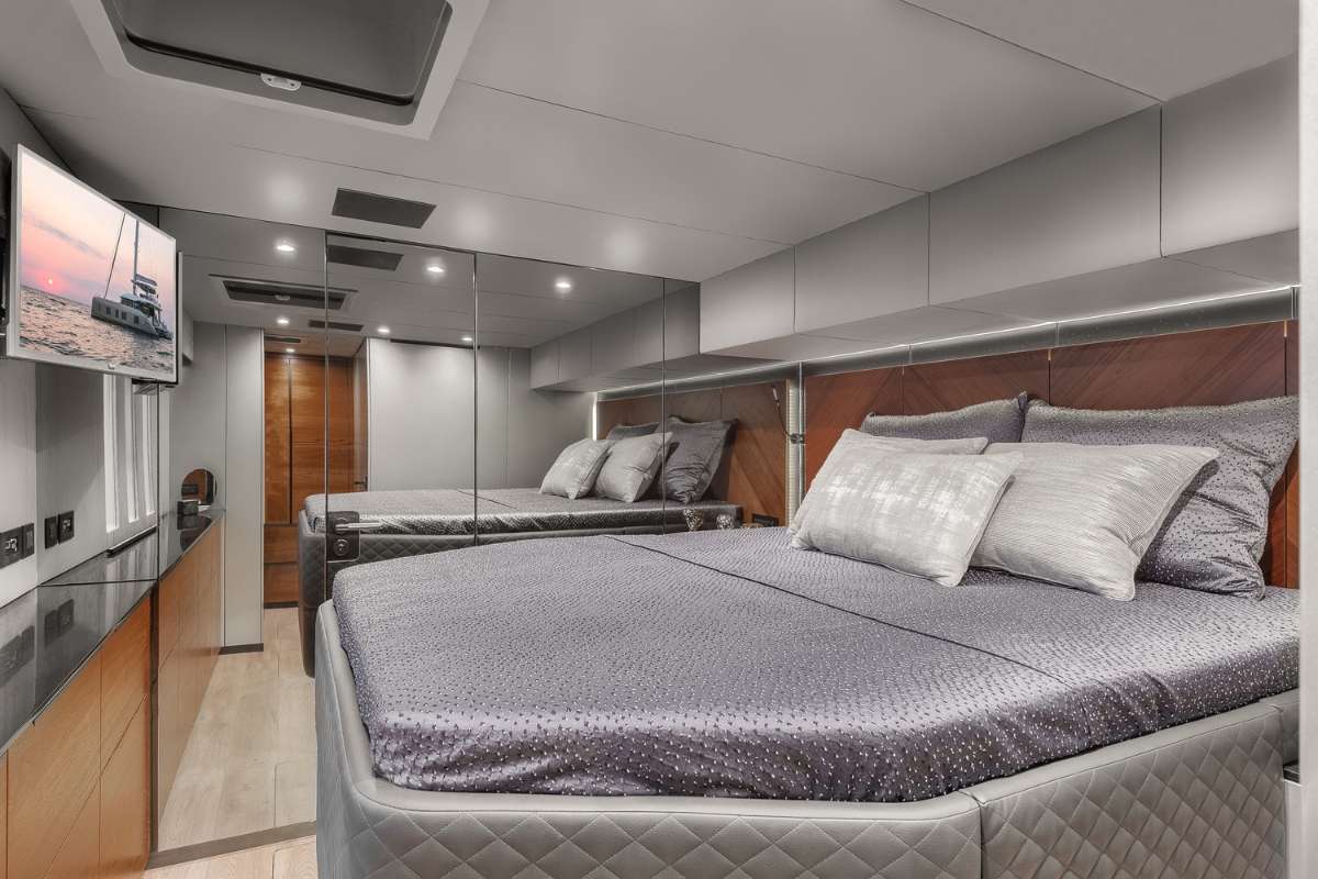 yacht-547268