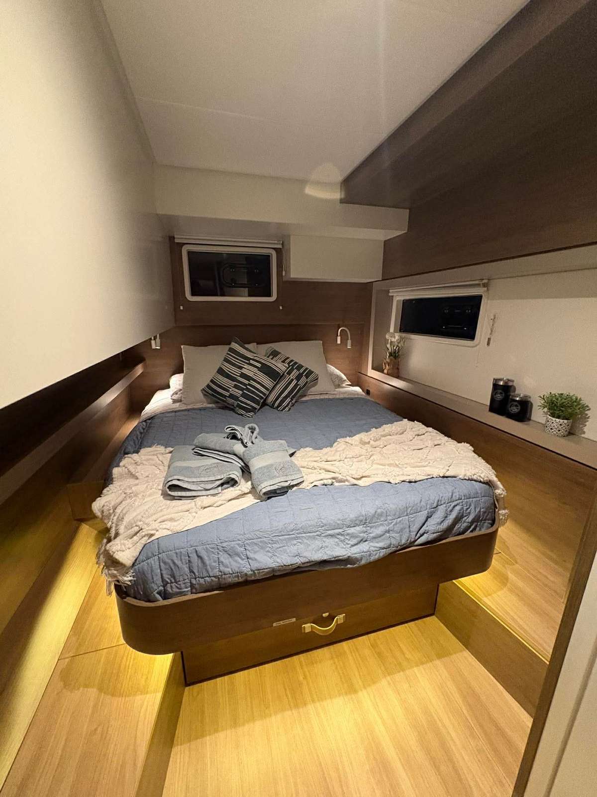 yacht-548448