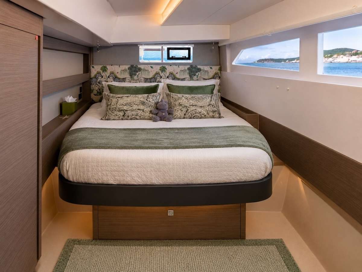 yacht-548888