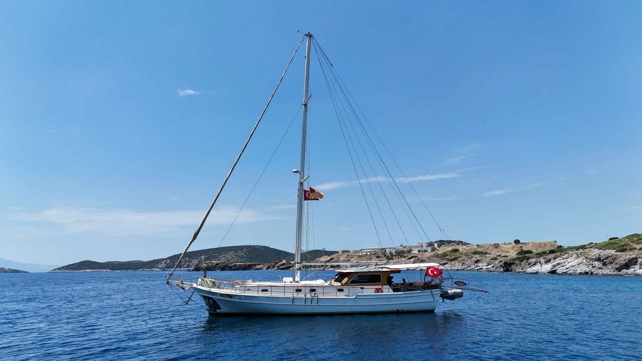 yacht-548575