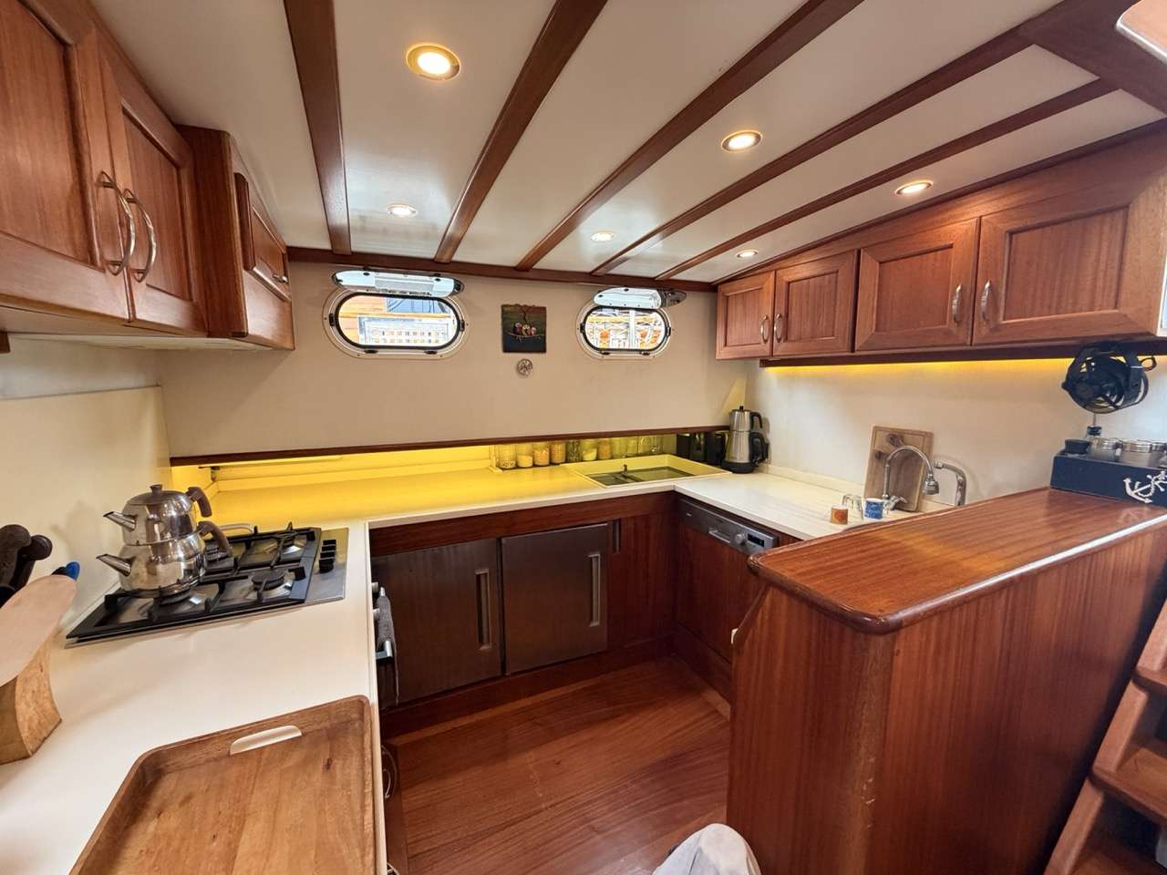 yacht-548577