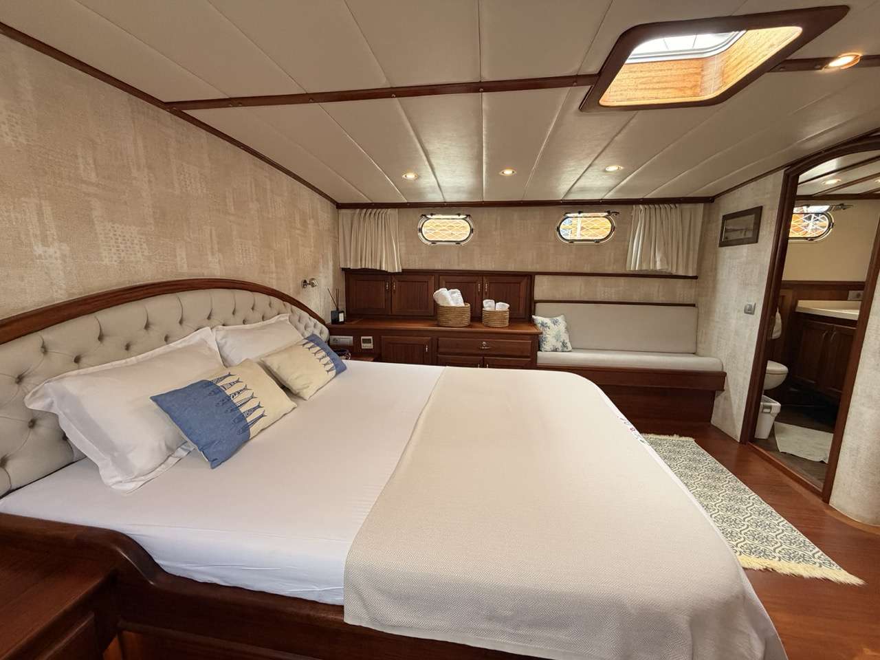 yacht-548578