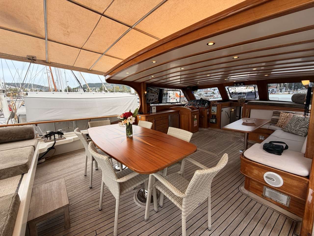 yacht-548566