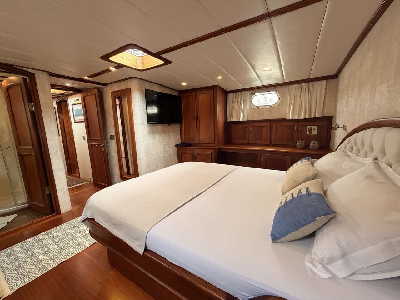 yacht-548573