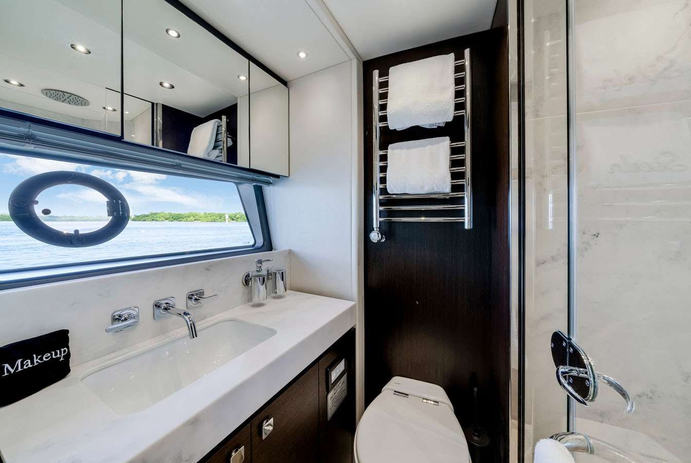 yacht-548534