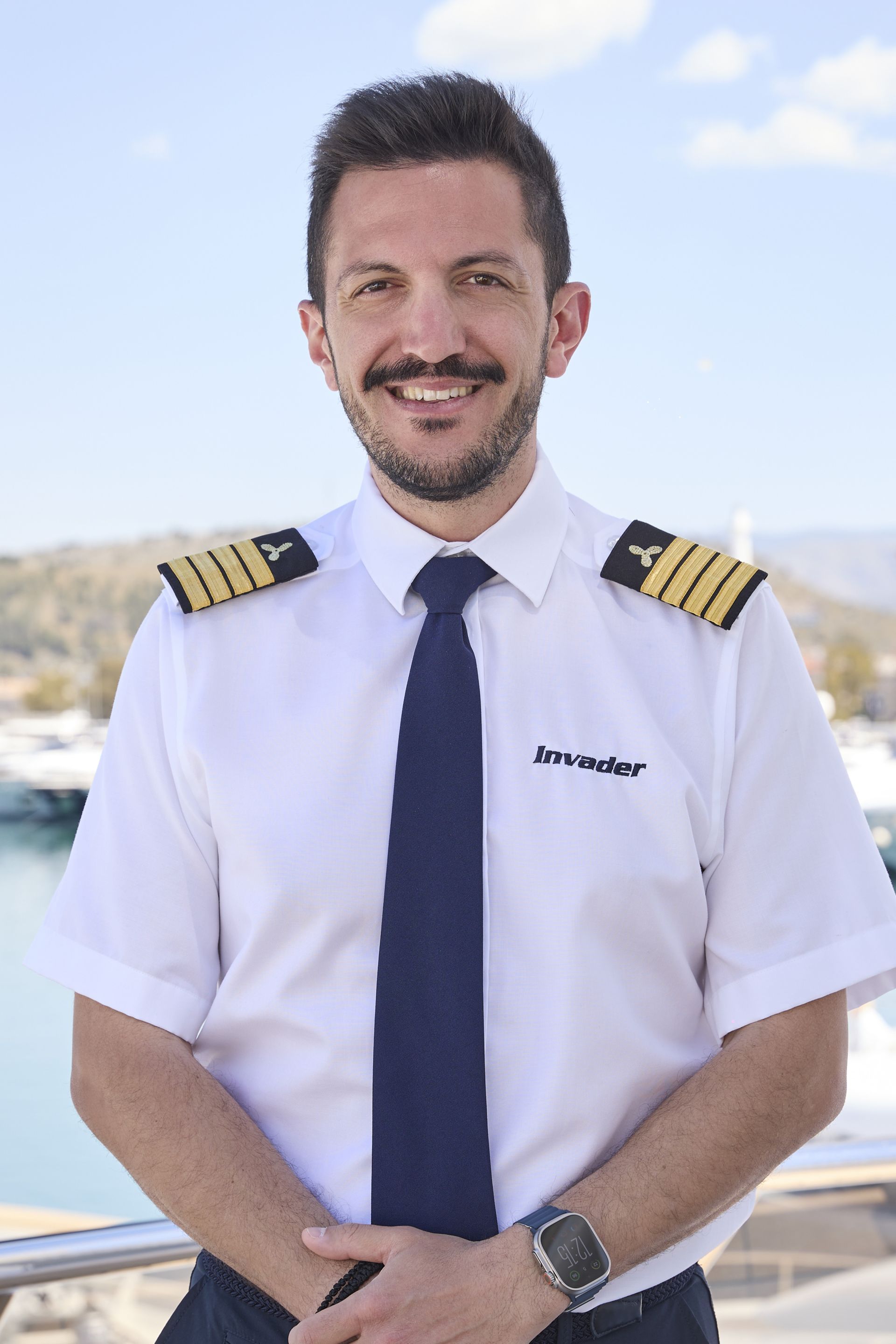 crew-1886801