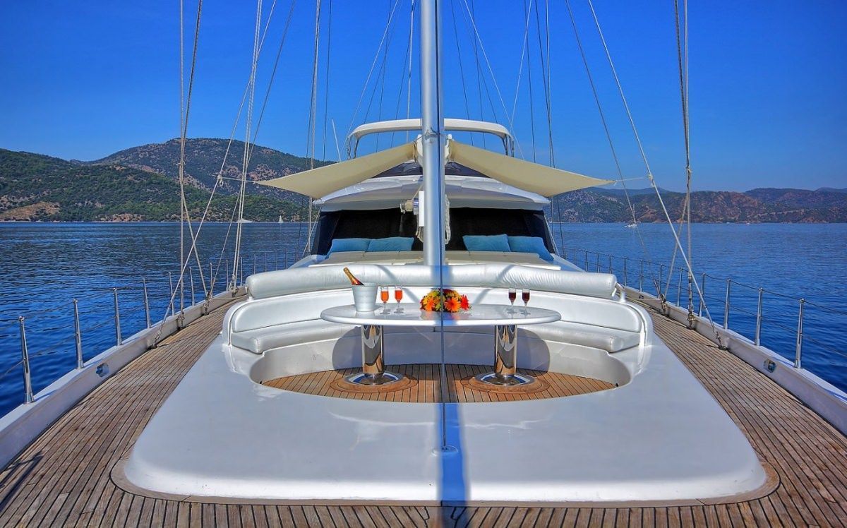 yacht-70403
