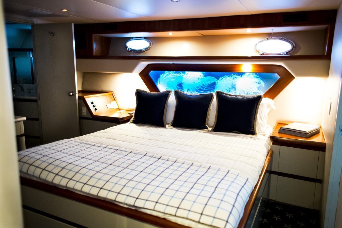 yacht-76344