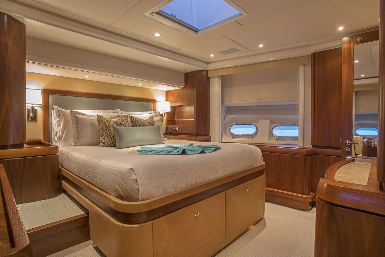 yacht-78795