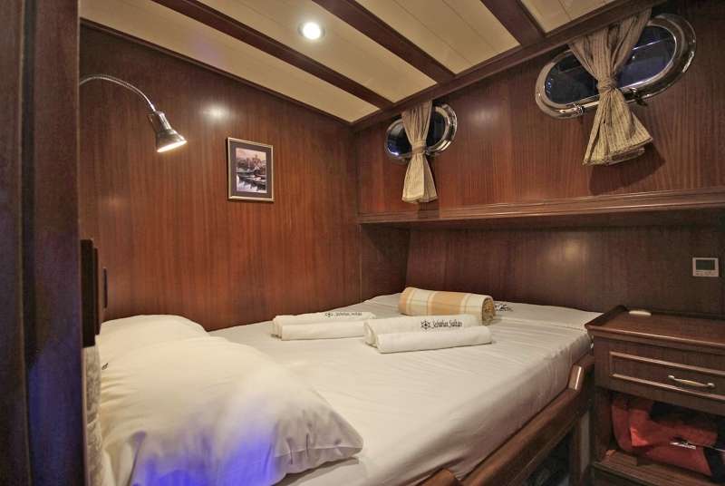 yacht-80583