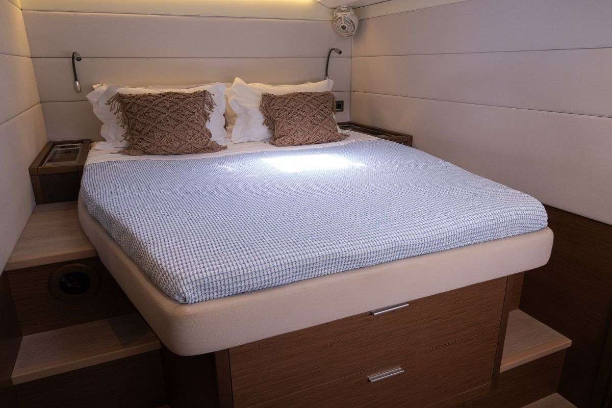 yacht-13854