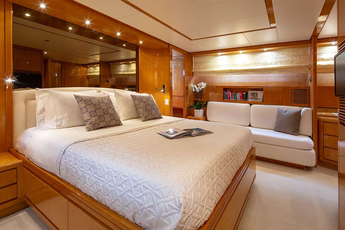 yacht-84736