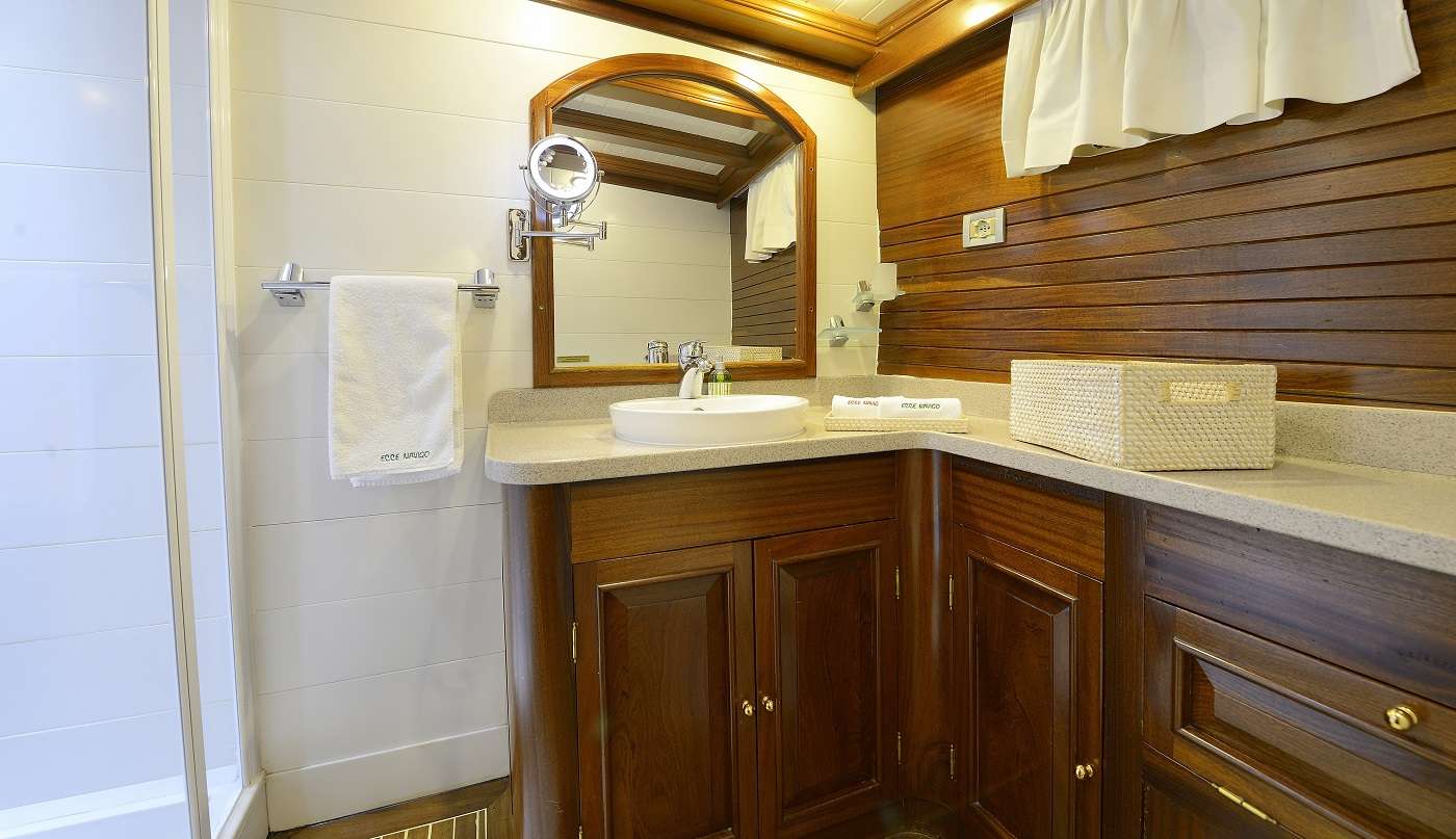 yacht-84906