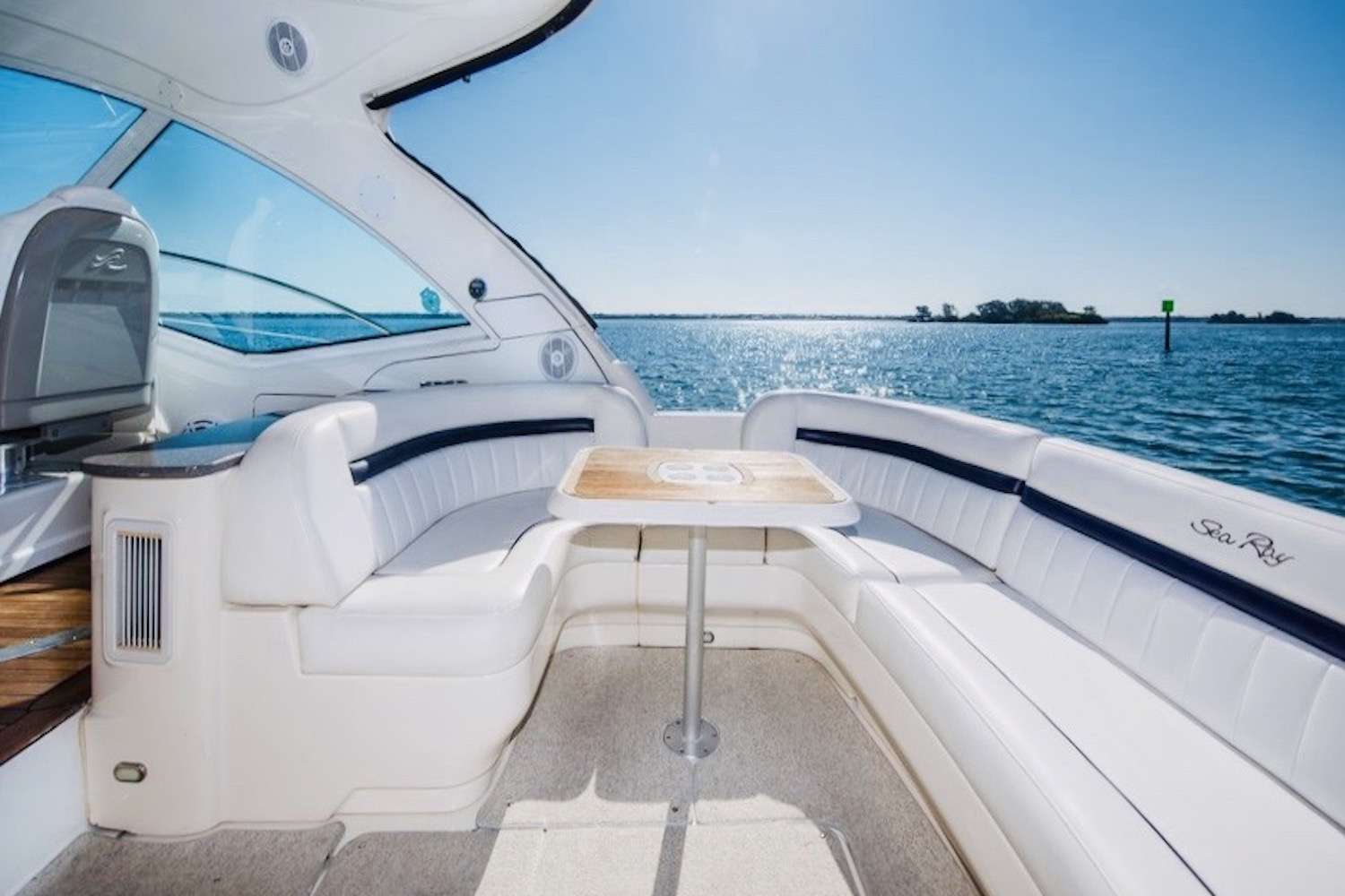 yacht-145188