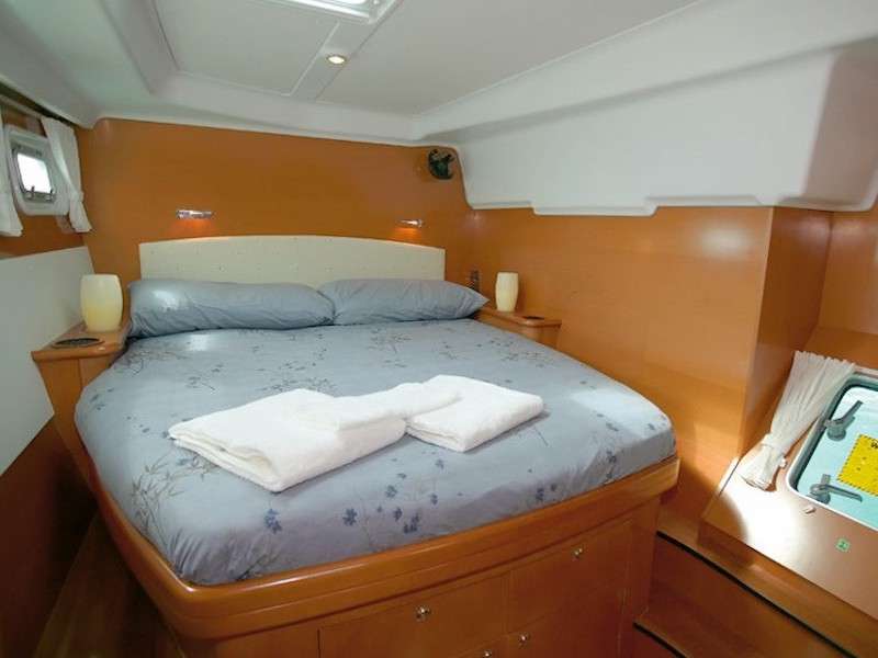 yacht-87990
