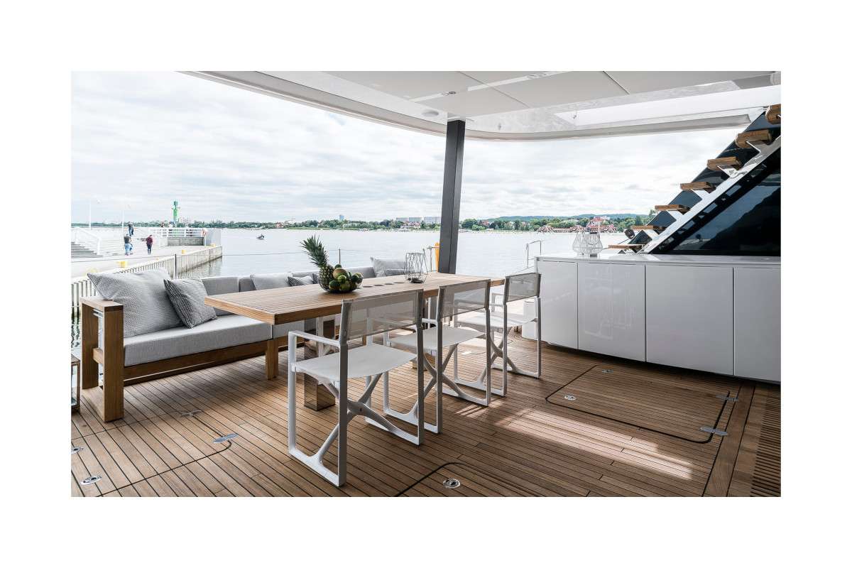 yacht-94509