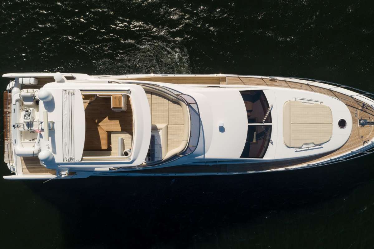 yacht-95199