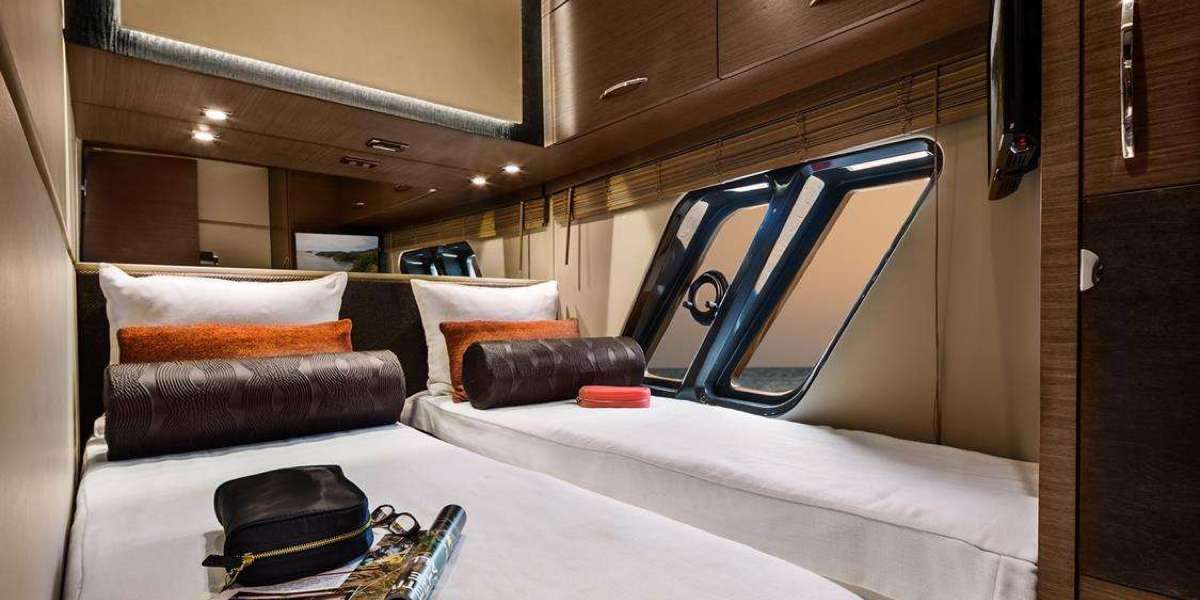 yacht-95438