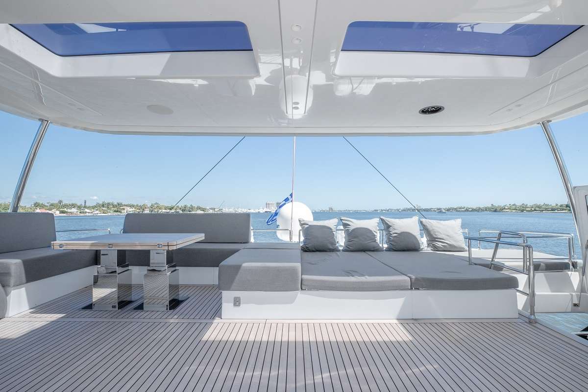 yacht-26605