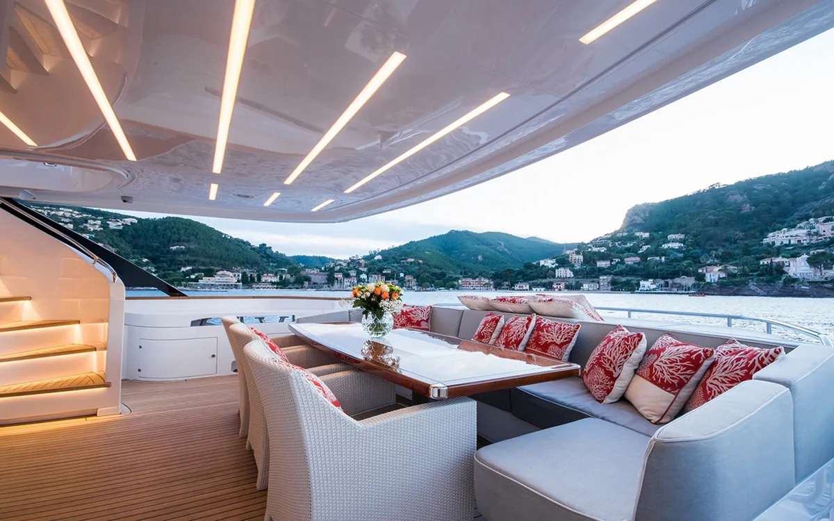 yacht-100013