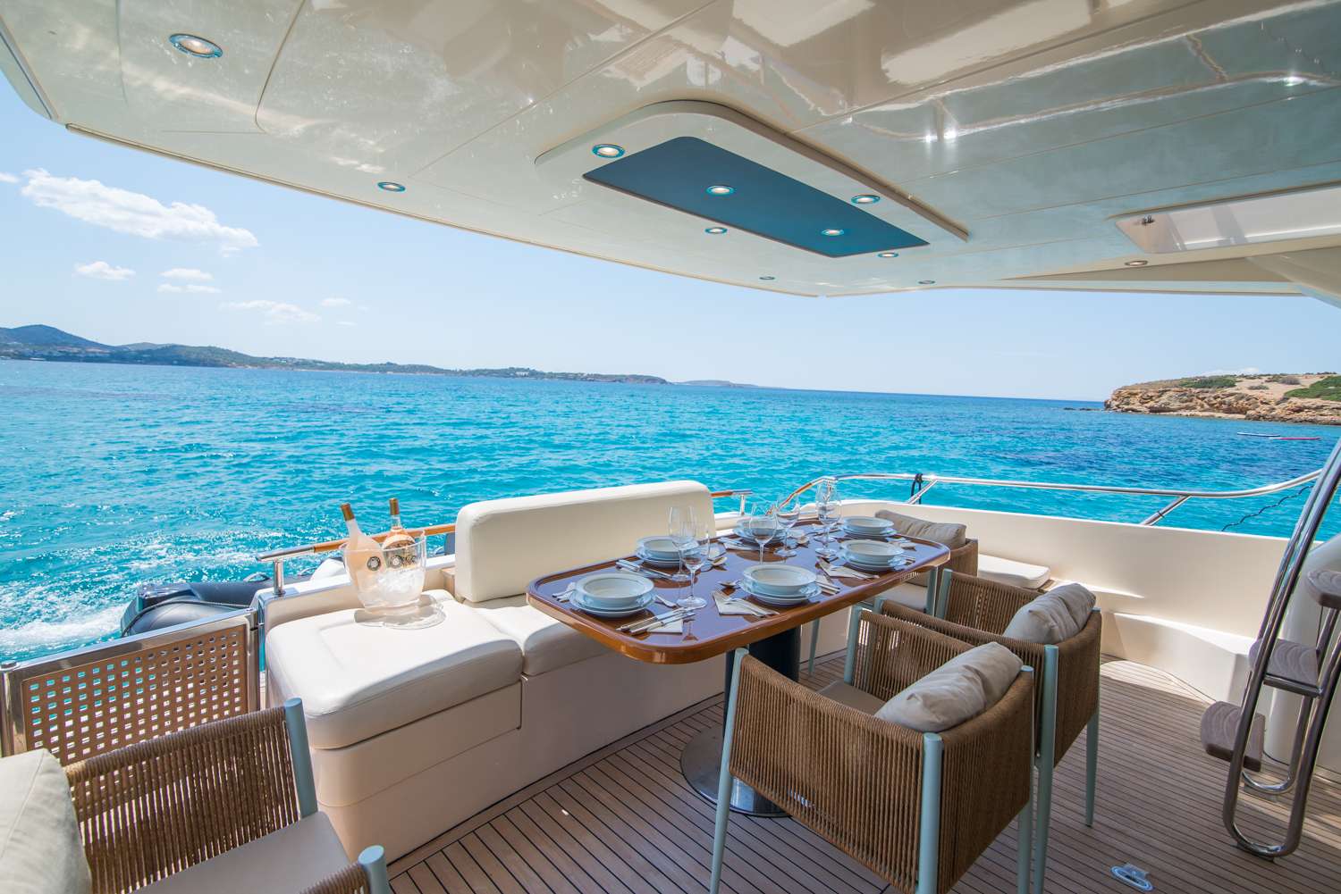 yacht-103657