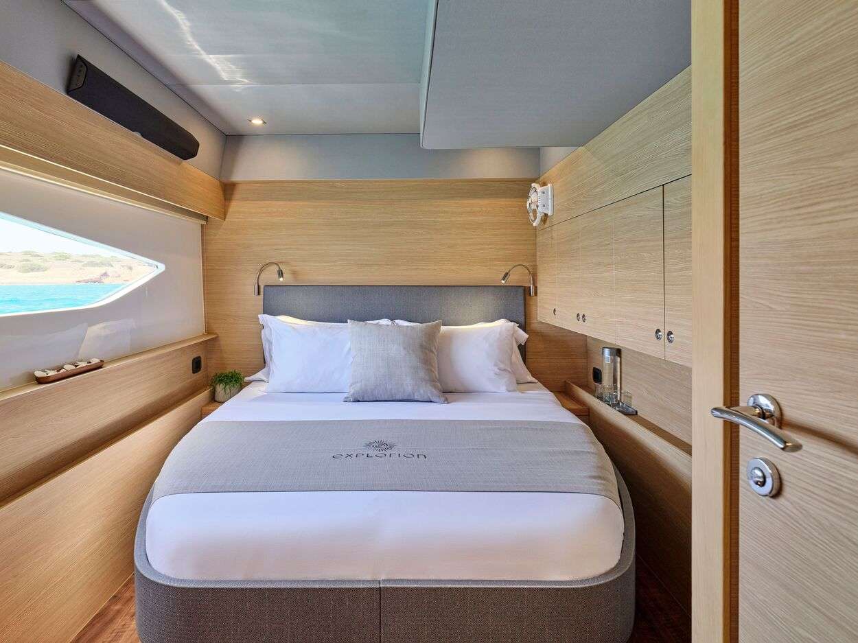 yacht-148887