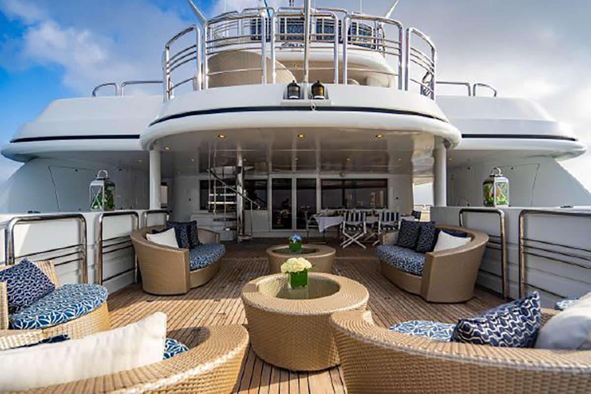 yacht-104895