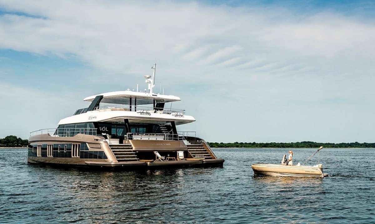yacht-161348