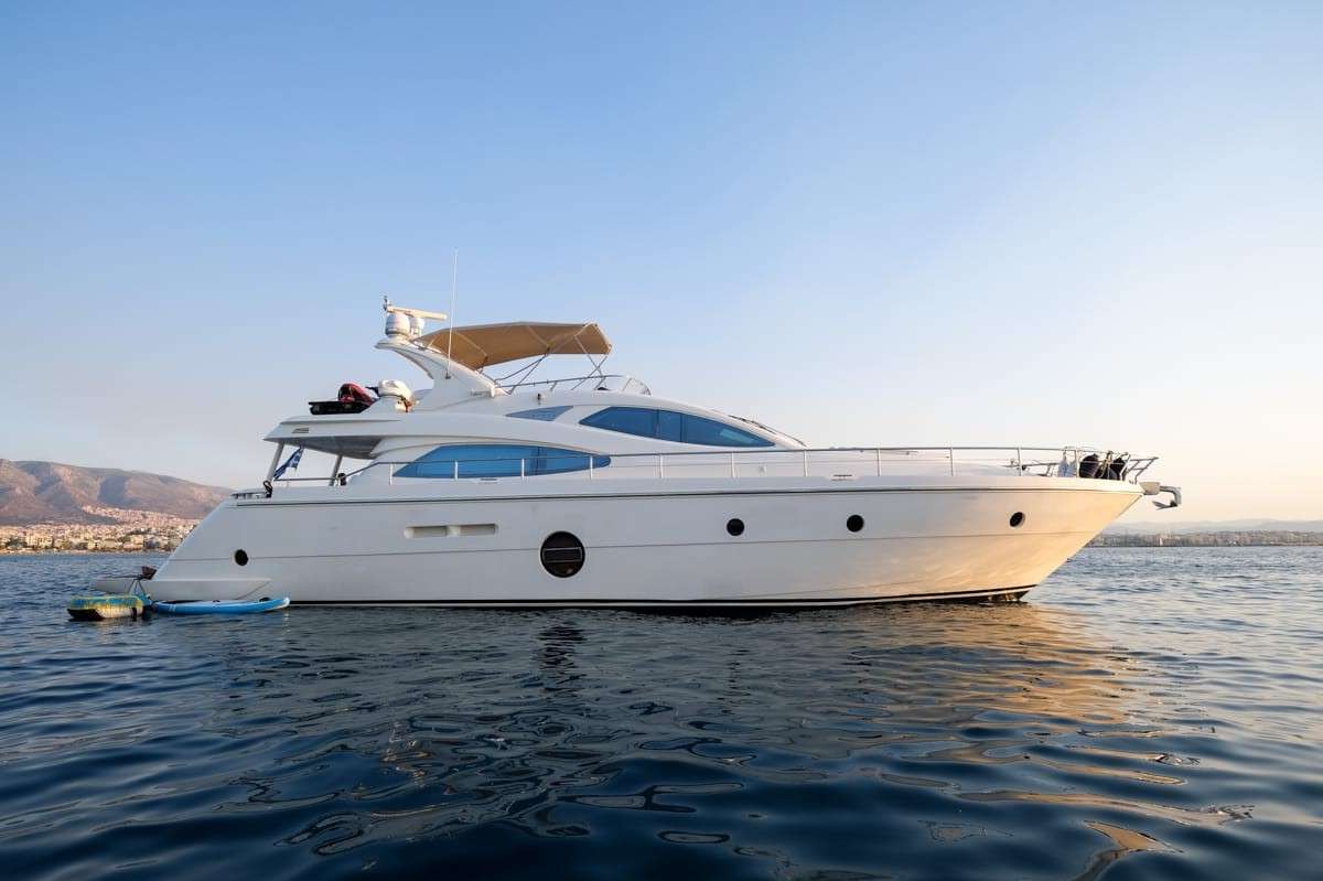 yacht-43692