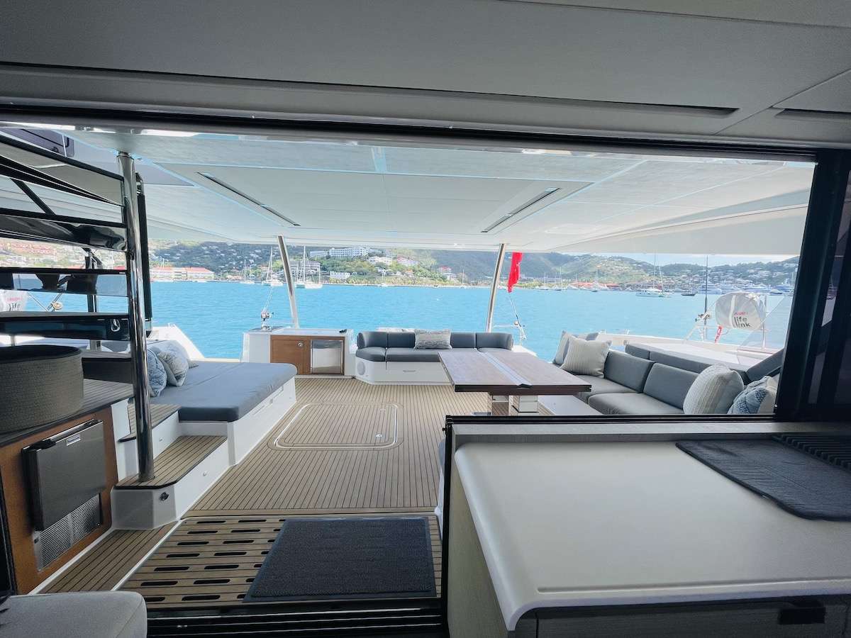 yacht-107448