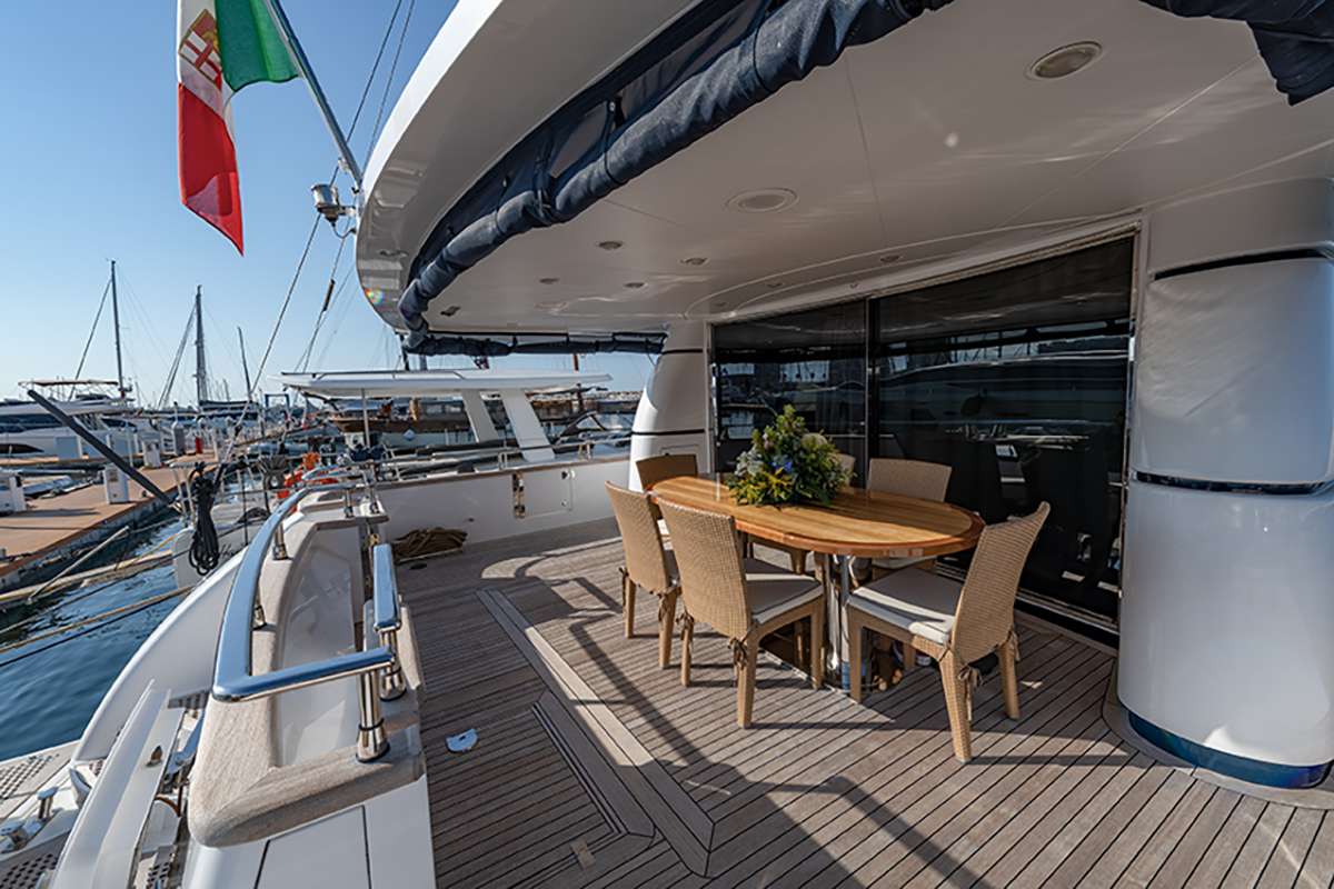 yacht-107596