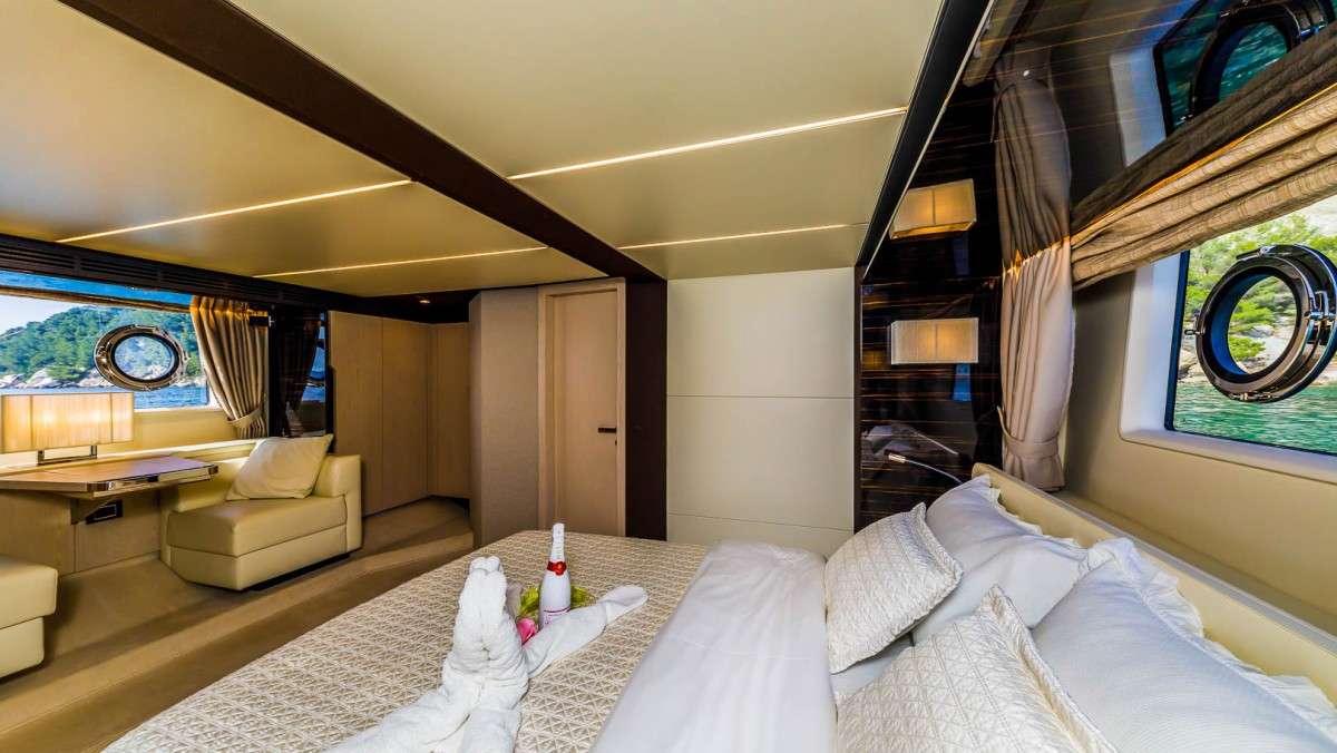 yacht-108671