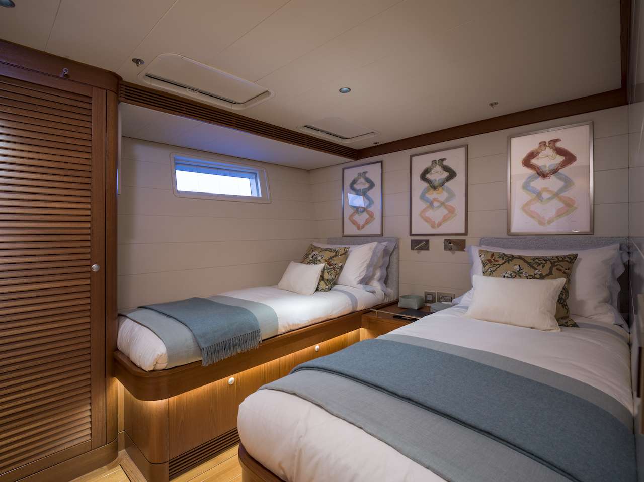 yacht-109195
