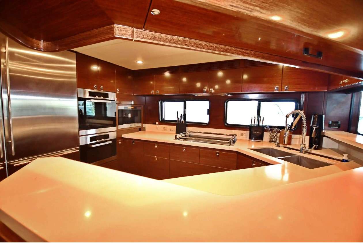 yacht-135367