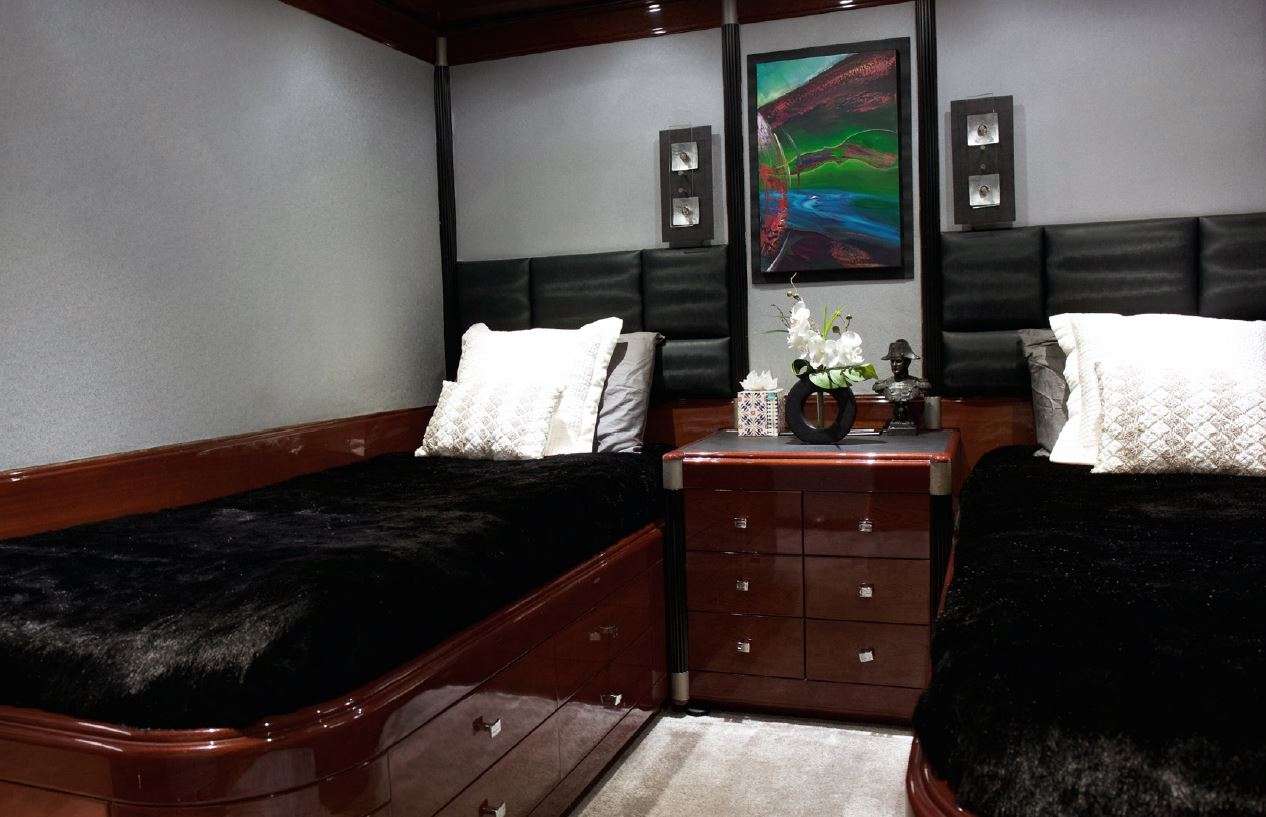 yacht-144679