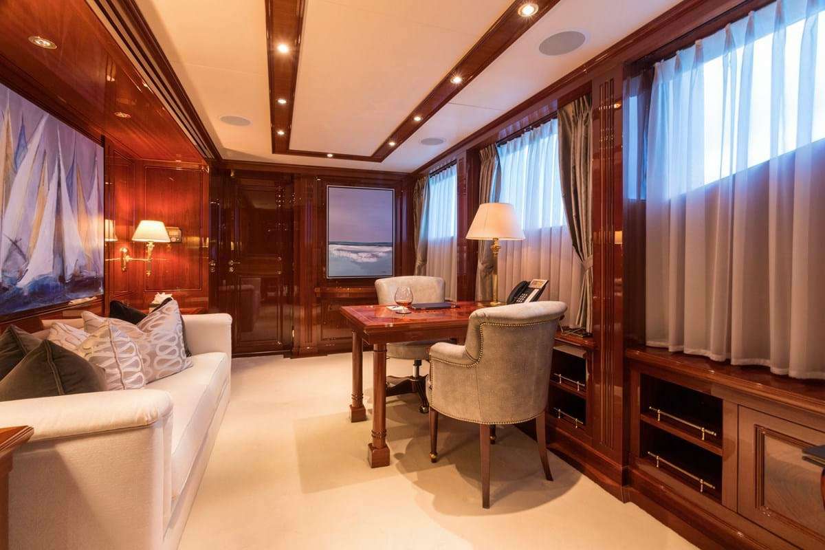 yacht-161111