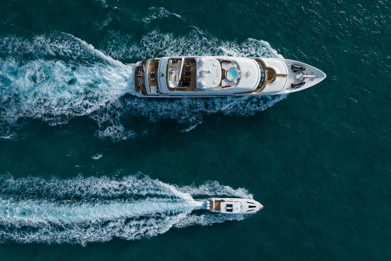 yacht-423813