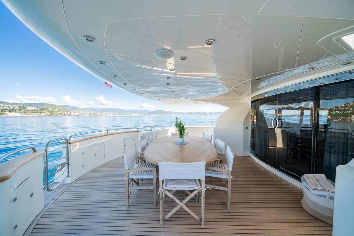 yacht-451636