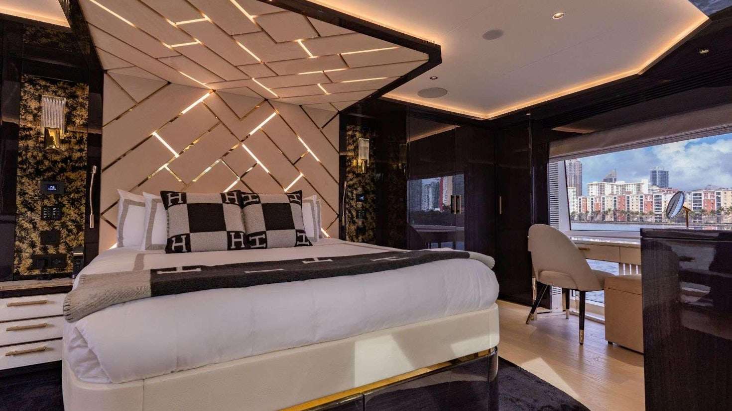 yacht-526856