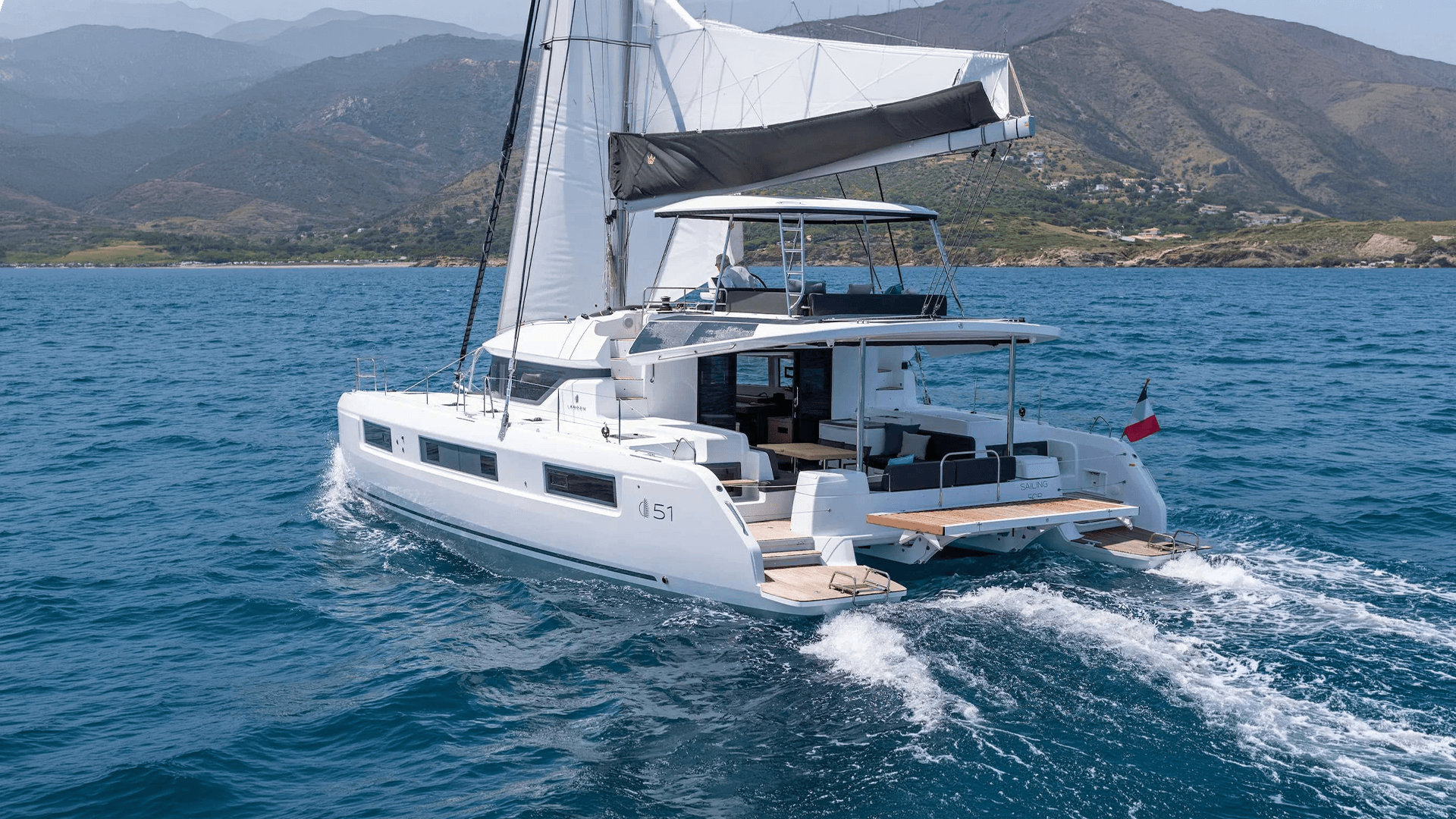 CORALI Yacht Charter.png
