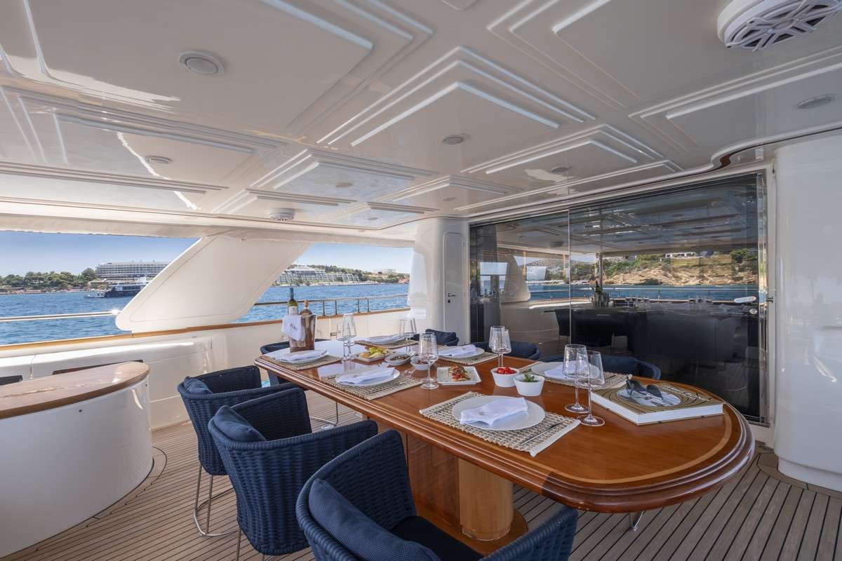 yacht-550757