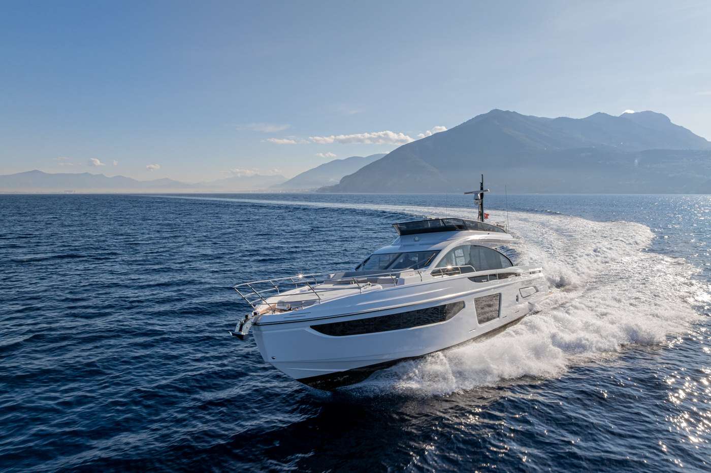 yacht-550402