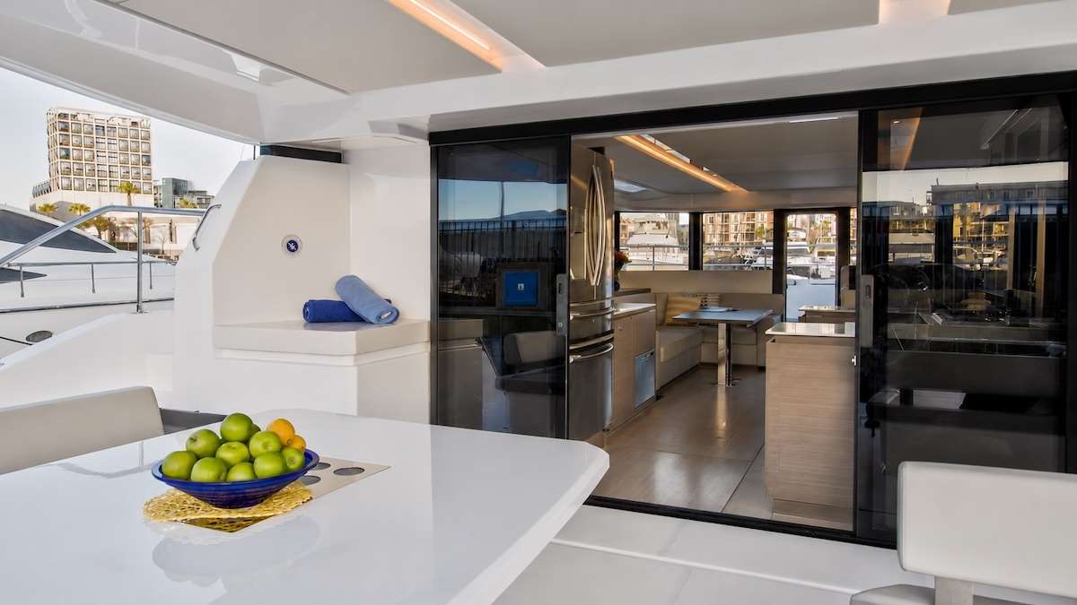 yacht-550964