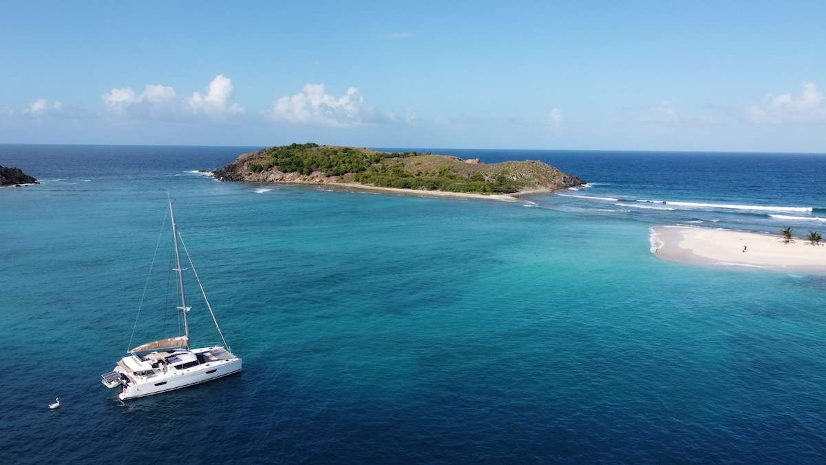 yacht-551218
